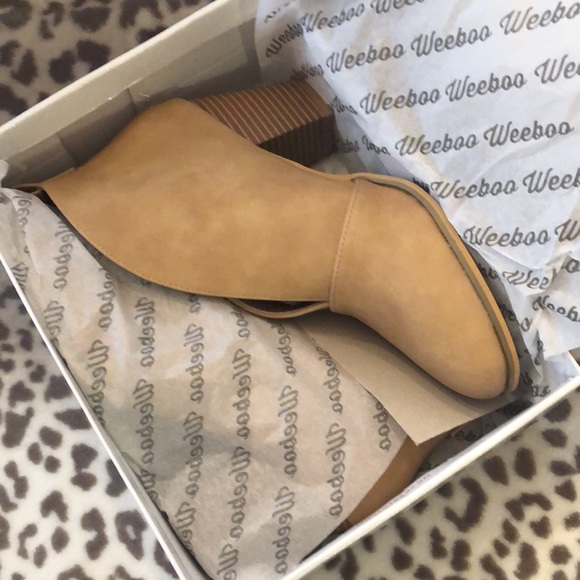 Weeboo V-Cut Block Heel Bootie Wheat Size 8.5 8 - Picture 6 of 16